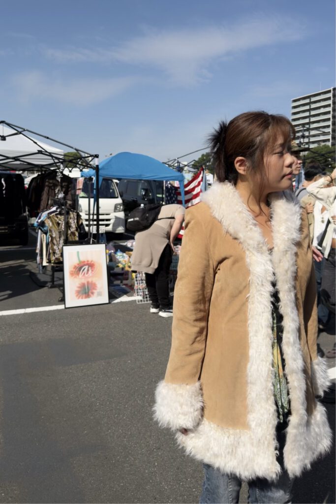 商品　00s Vintage realskin Penny Lane Coat　ビンテージ　リアルスキン　ペニーレーンコート　着画
